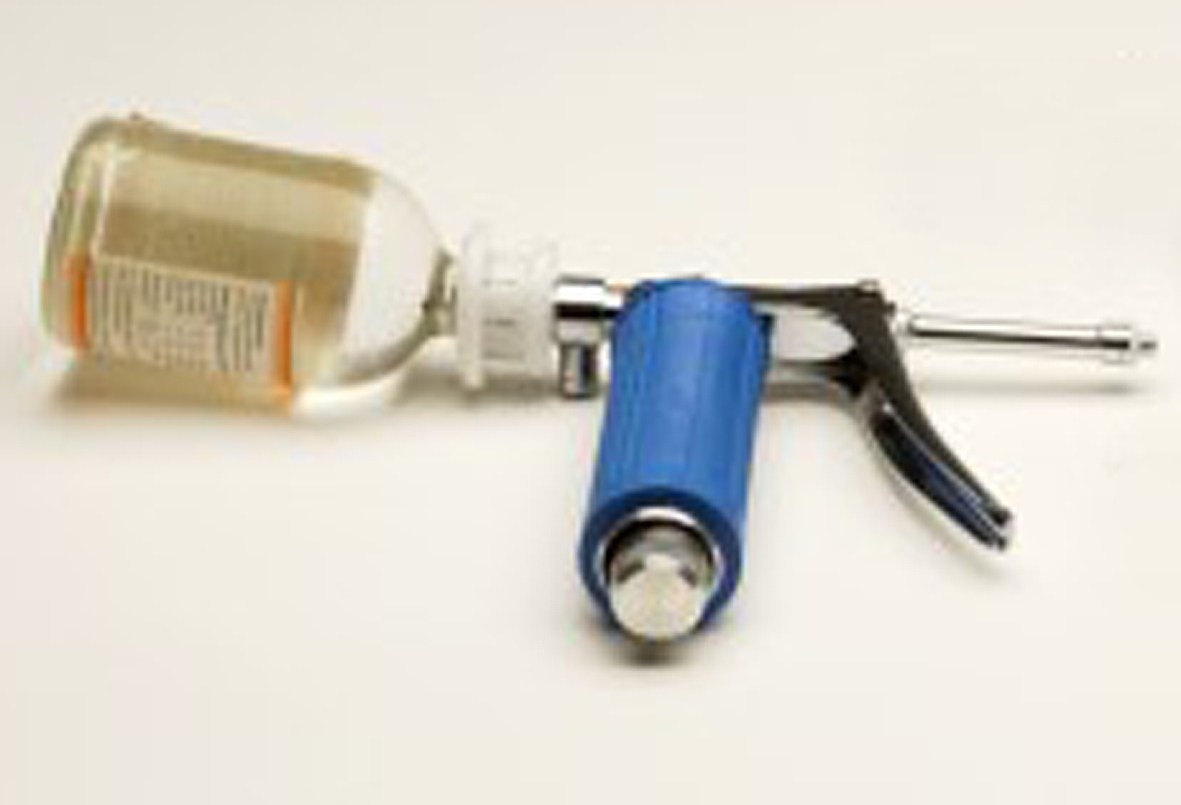 Kaycee Automatikspritze mit Flaschenhalterung und Schlauchanschluss